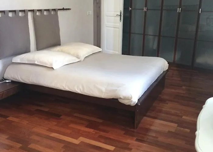 Bel Espace Dans Maison De Charme Proche Centre *